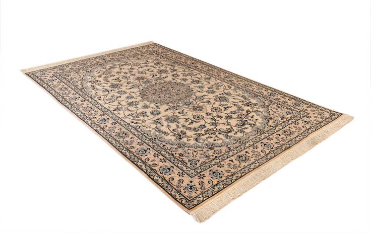 Detail image of 5' 9 x 8' 10 Nain Rug