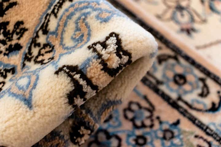 5' 9 x 8' 10 Nain Rug