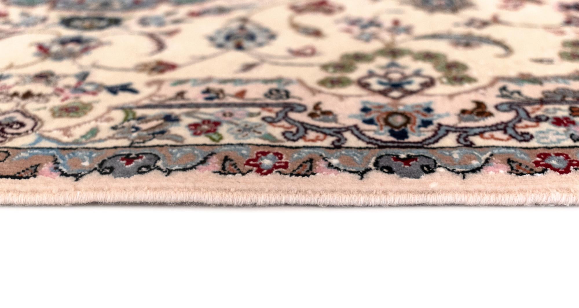 2' 11 x 3' 10 Nain Rug