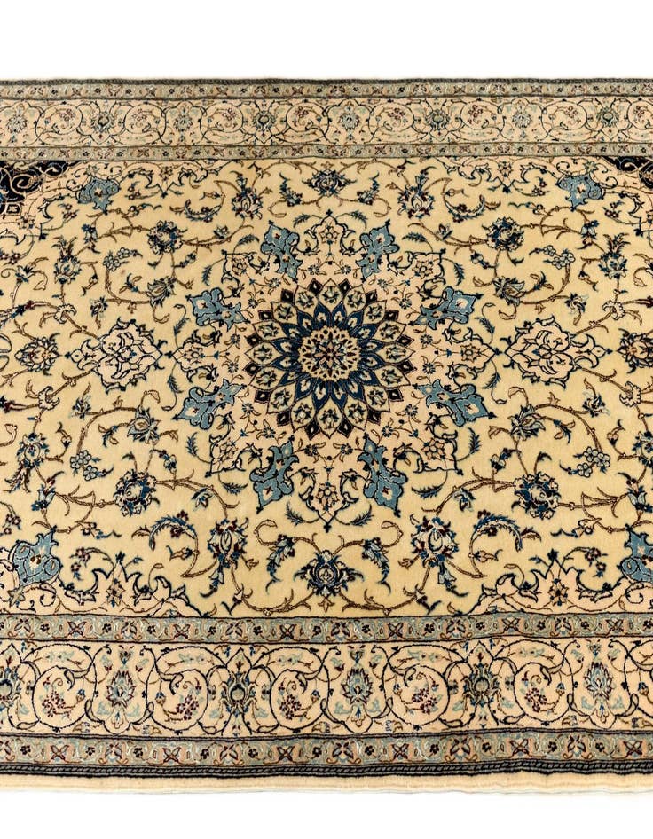 Detail image of 4' 4 x 6' 7 Nain Rug