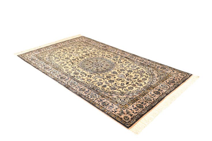 Detail image of 4' 6 x 7' 6 Nain Rug