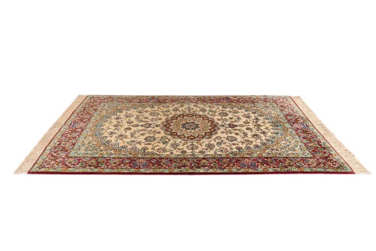Detail image of 4' 10 x 7' 8 Nain Rug