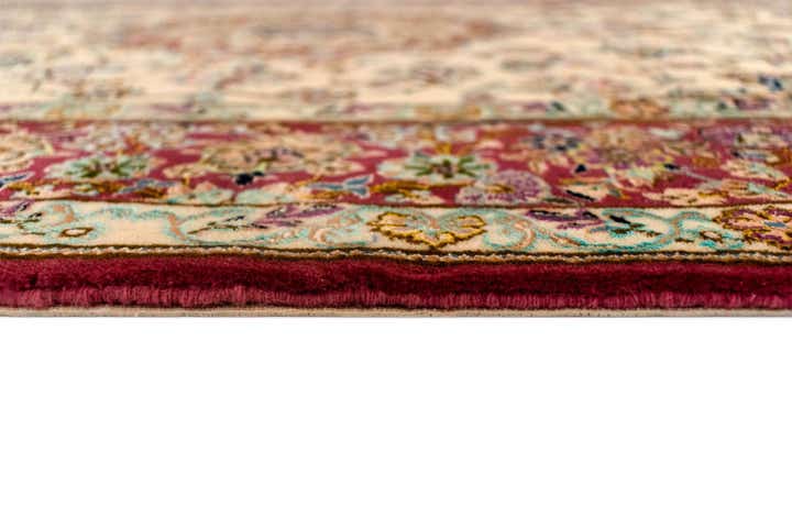4' 10 x 7' 8 Nain Rug