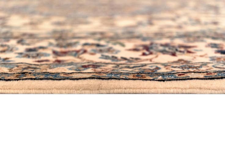 Detail image of 4' 5 x 7' 2 Nain Rug