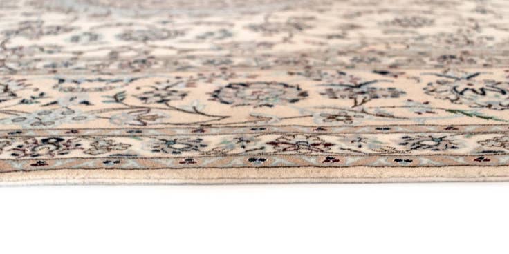 Detail image of 8' 6 x 11' 10 Nain Rug