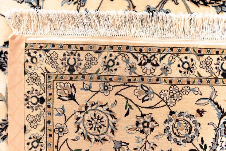 Detail image of 8' 5 x 10' 3 Nain Rug