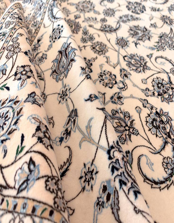 Detail image of 8' 5 x 10' 3 Nain Rug