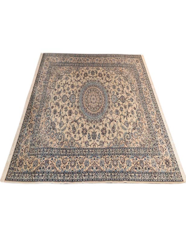 Detail image of 8' 6 x 11' 8 Nain Rug