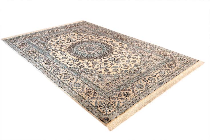 Detail image of 6' 11 x 10' 3 Nain Rug