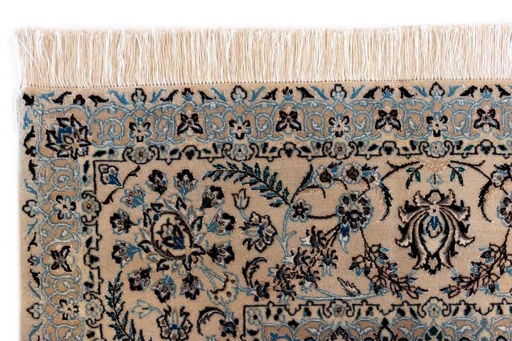 6' 11 x 10' 3 Nain Rug