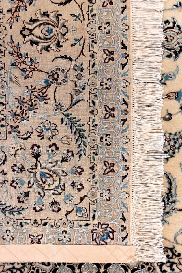 Detail image of 6' 11 x 10' 3 Nain Rug