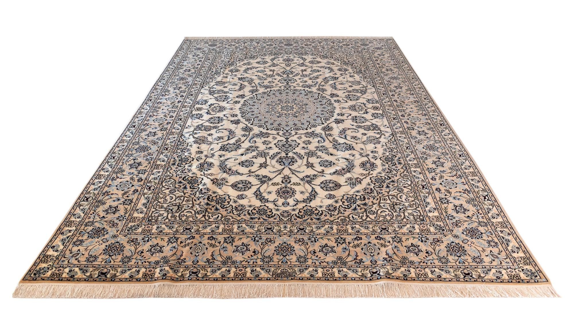 7' x 10' 5 Nain Rug