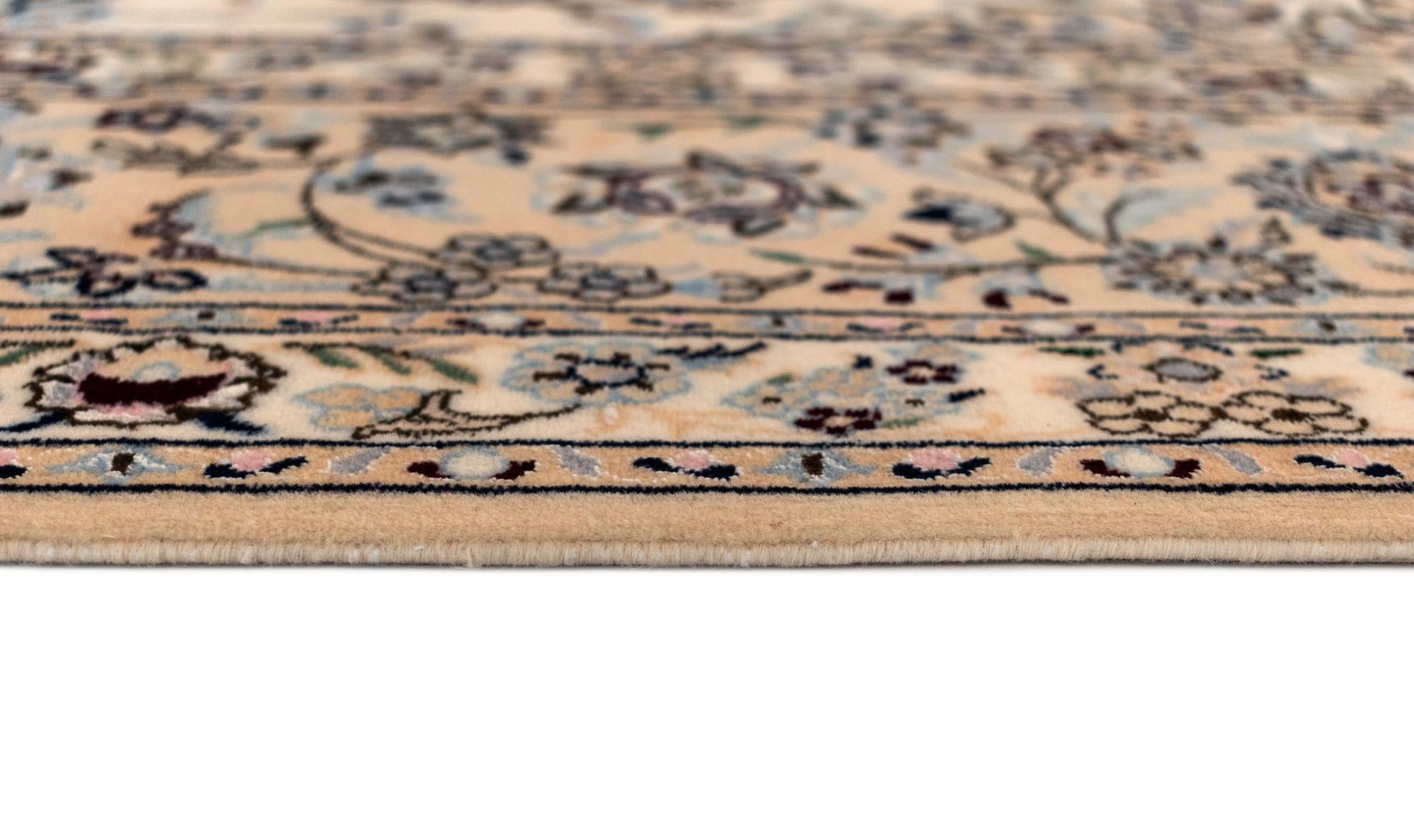 7' x 10' 5 Nain Rug