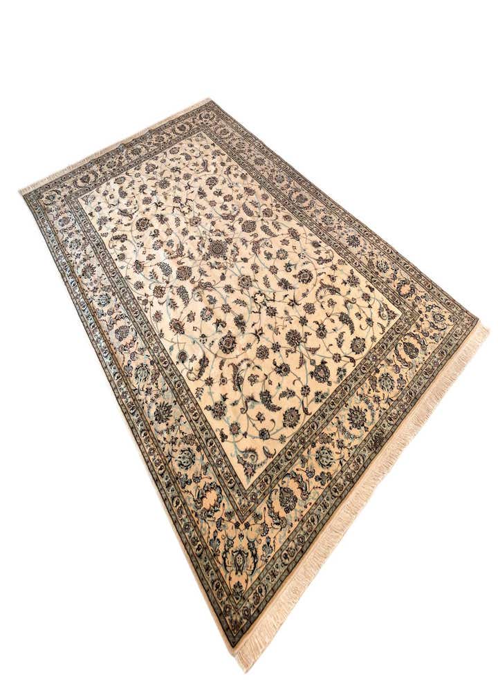 6' 10 x 10' 4 Nain Rug