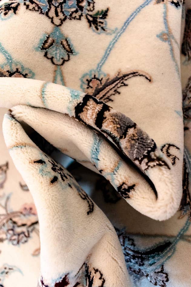 Detail image of 6' 10 x 10' 4 Nain Rug