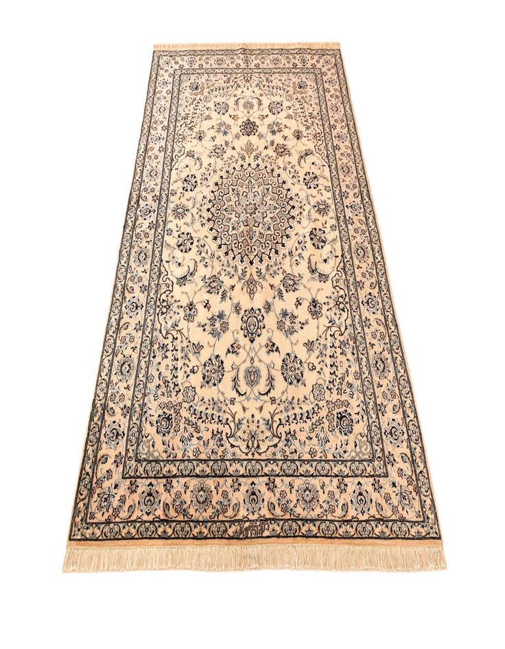 Detail image of 4' 3 x 6' 9 Nain Rug