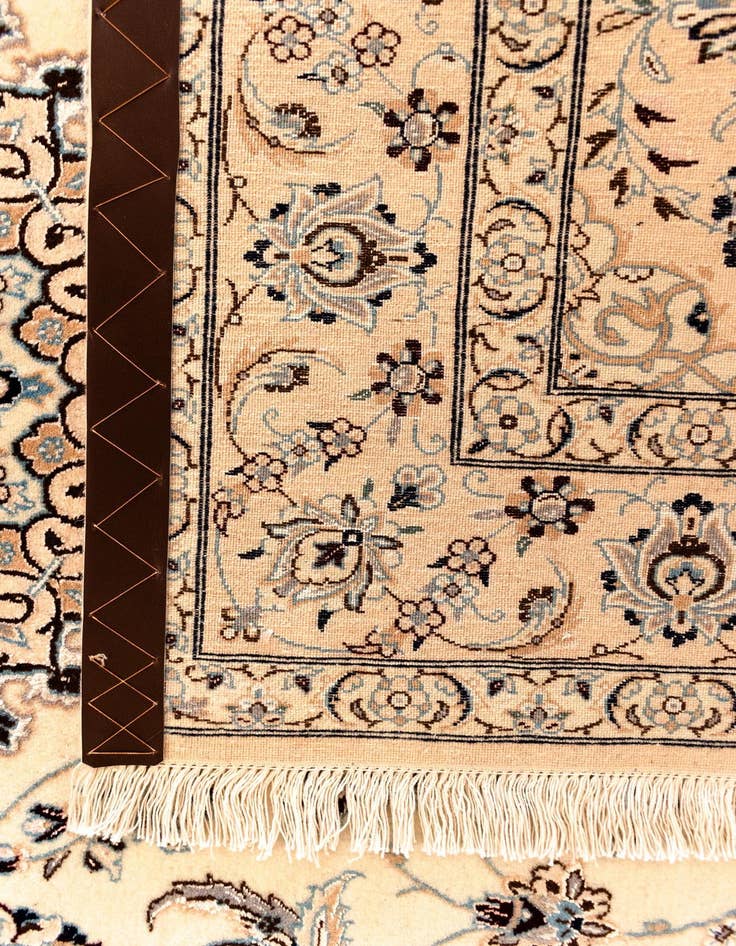 Detail image of 4' 3 x 6' 9 Nain Rug
