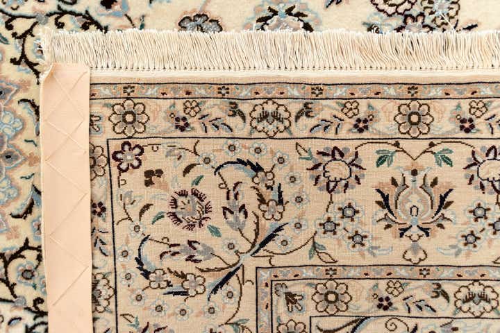 4' 5 x 6' 10 Nain Rug