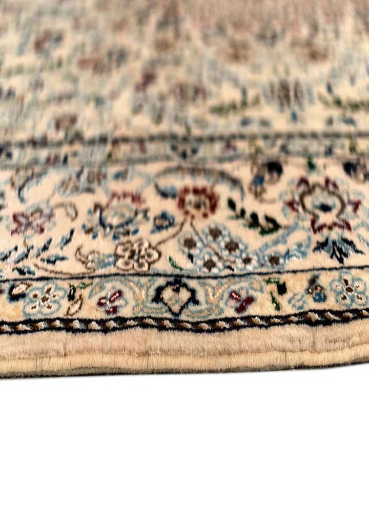 4' 2 x 6' 1 Nain Rug