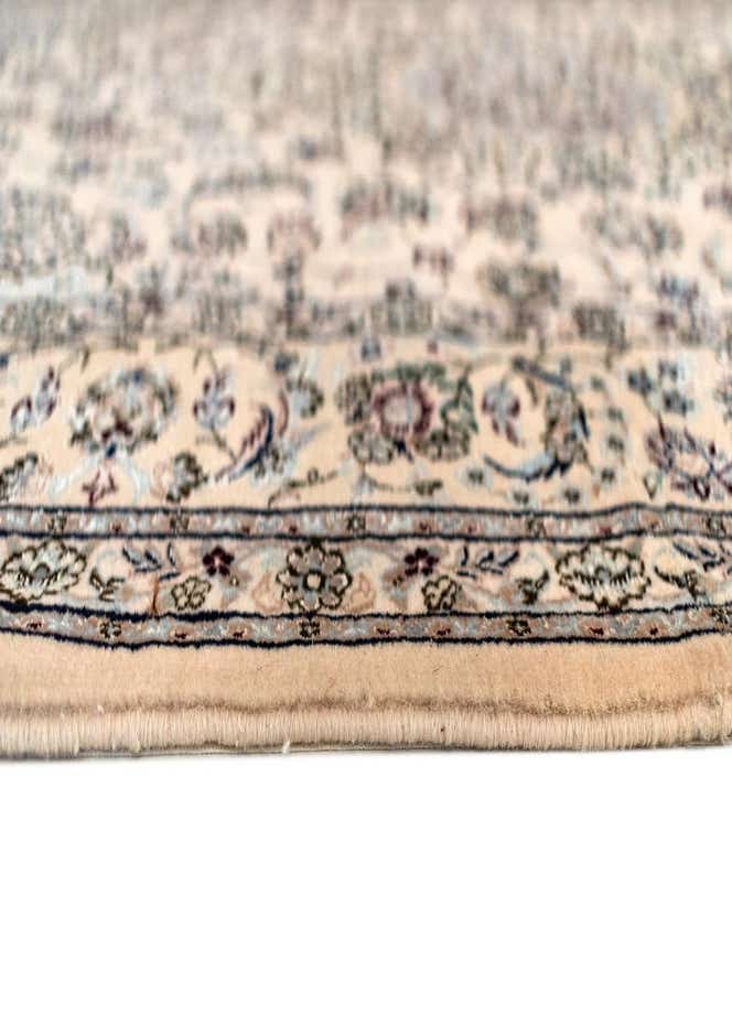 4' 7 x 6' 9 Nain Rug