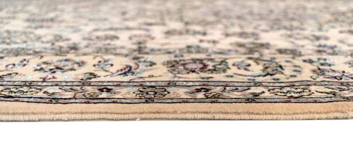 4' 7 x 6' 9 Nain Rug