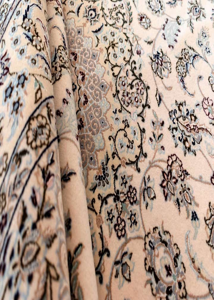 4' 7 x 6' 9 Nain Rug