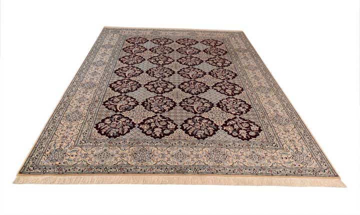 6' 10 x 9' 11 Nain Rug