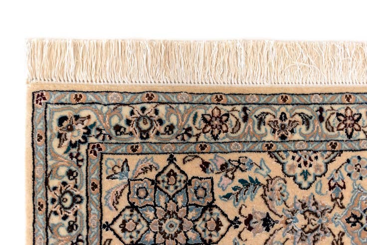 Detail image of 6' 10 x 9' 11 Nain Rug