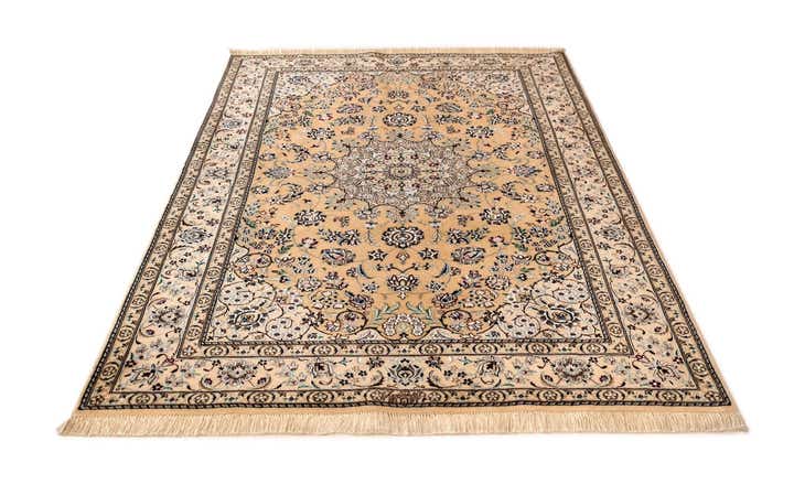 4' 2 x 6' Nain Rug