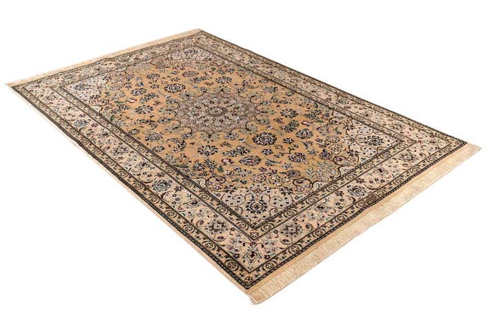 4' 2 x 6' Nain Rug