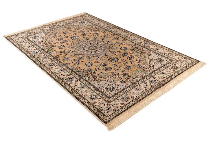 Detail image of 4' 2 x 6' Nain Rug
