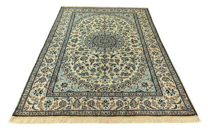 4' 2 x 6' 7 Nain Rug
