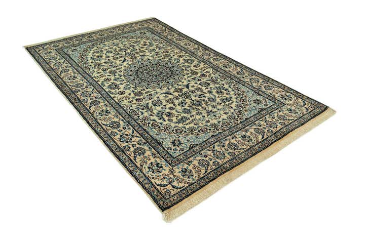 4' 2 x 6' 7 Nain Rug