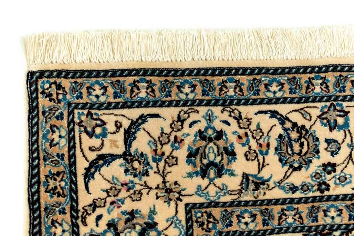 4' 2 x 6' 7 Nain Rug