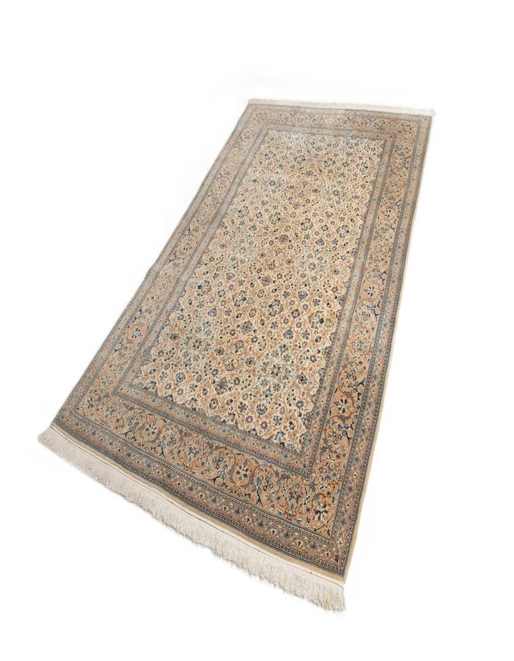 Detail image of 5' 7 x 9' 2  Hand Knotted Nain Rug