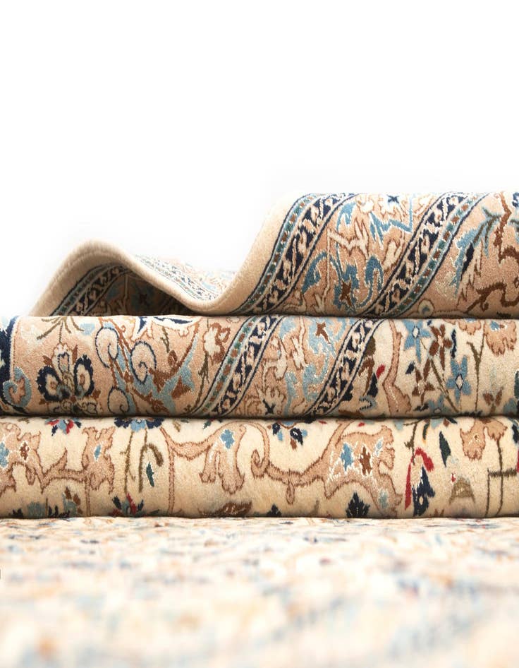 Detail image of 5' 7 x 9' 2  Hand Knotted Nain Rug