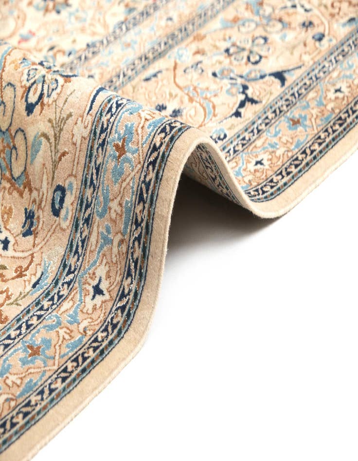 Detail image of 5' 7 x 9' 2  Hand Knotted Nain Rug