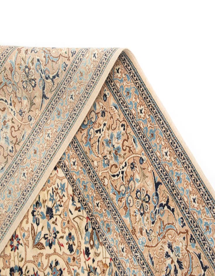 Detail image of 5' 7 x 9' 2  Hand Knotted Nain Rug