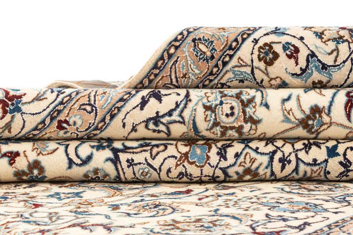 5' 3 x 8' 8 Hand Knotted Nain Rug