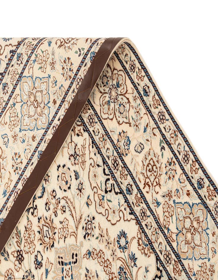 Detail image of 4' 11 x 7' 8 Hand Knotted Nain Rug