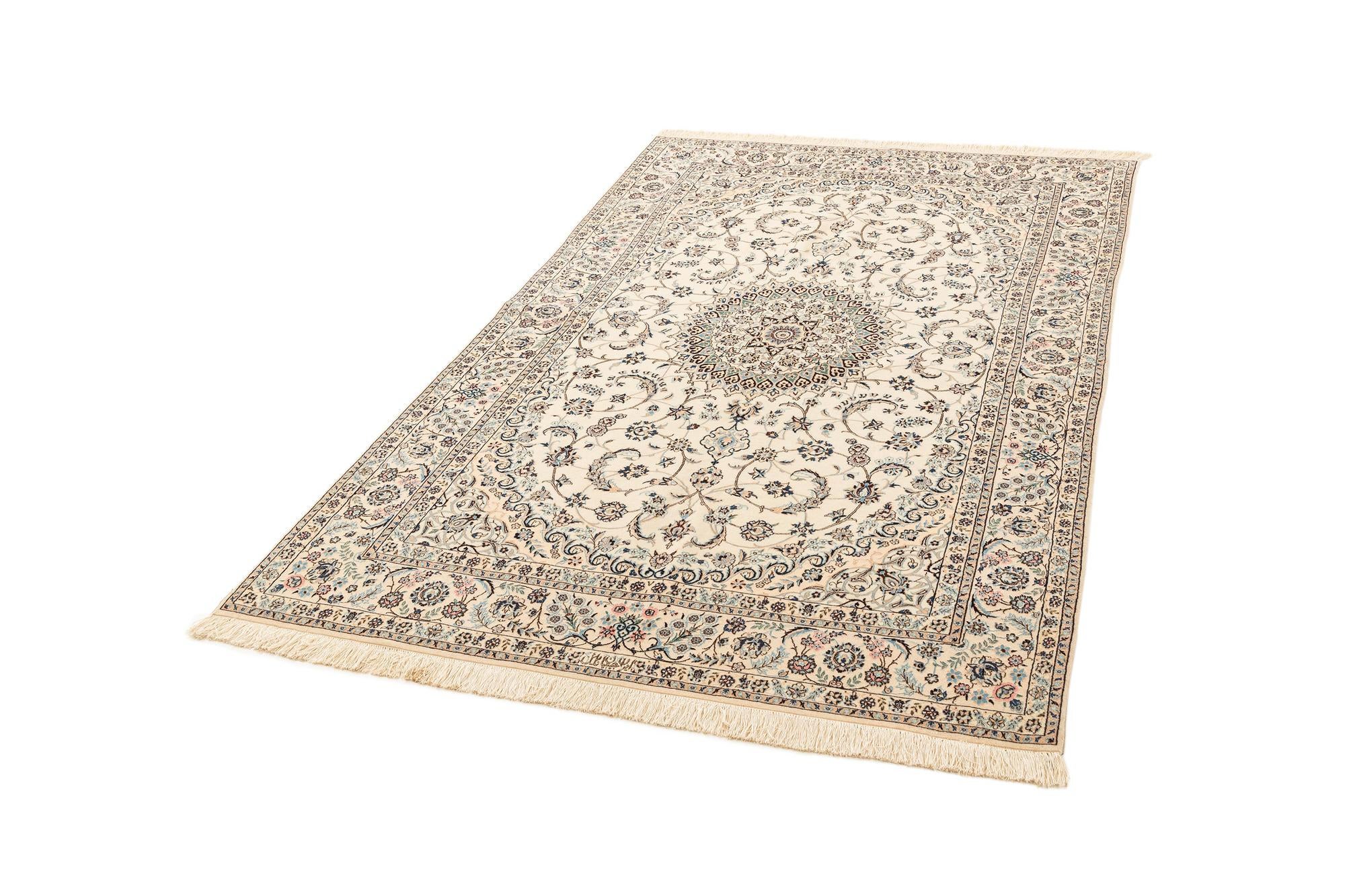 4' 10 x 7' 6 Hand Knotted Nain Rug