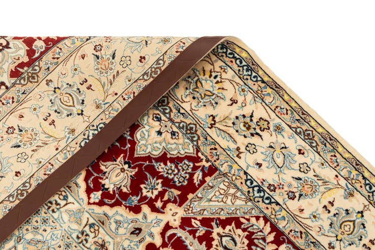 Detail image of 4' 9 x 7' 7 Nain Rug