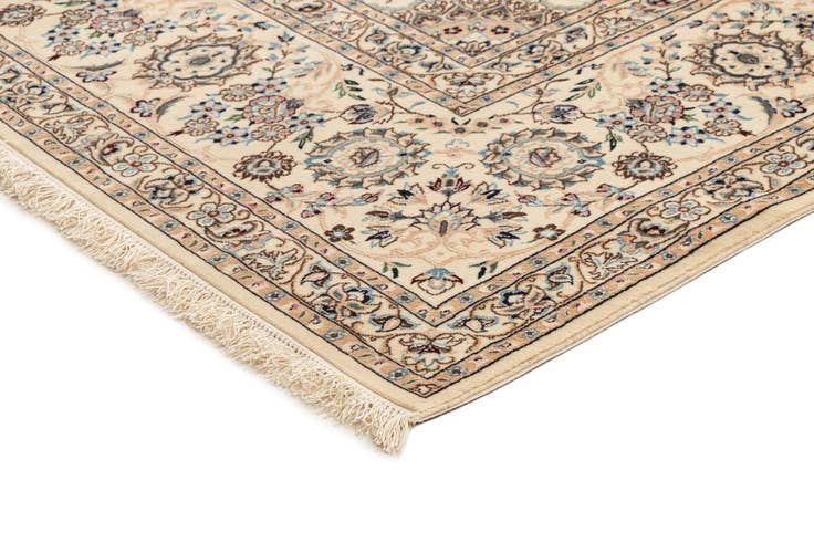Detail image of 6' 6 x 9' 10 Nain Rug