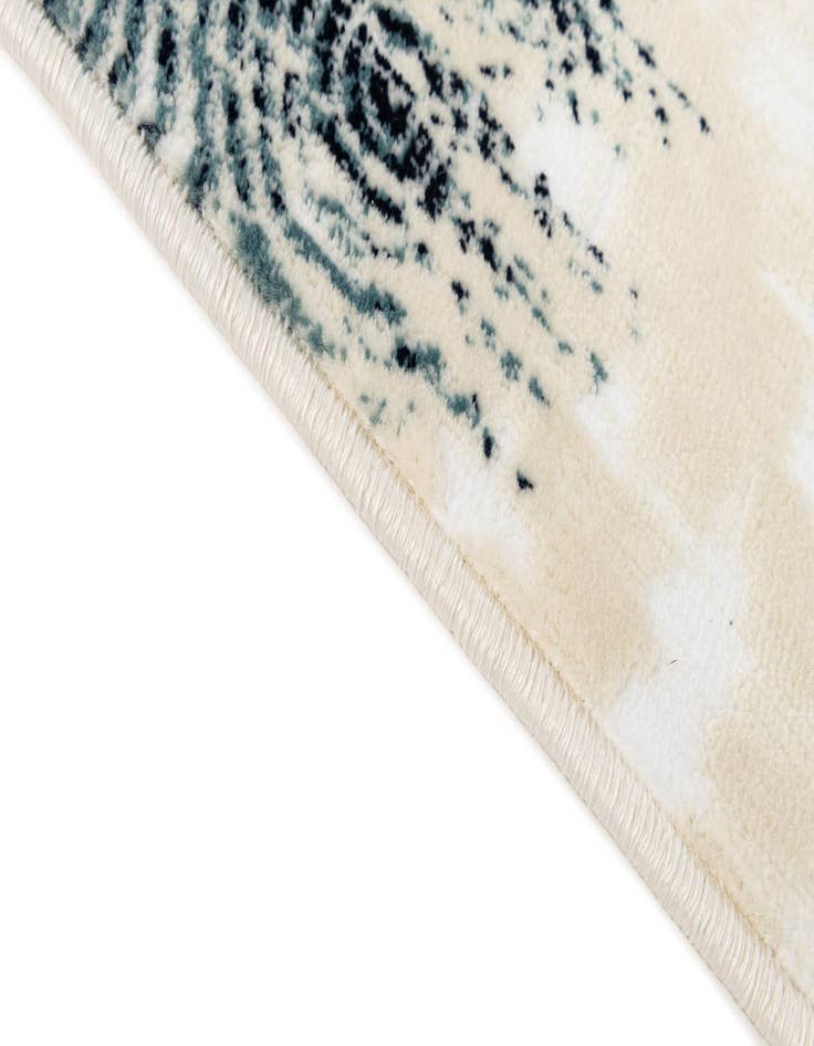 Detail image of 2' 2 x 2' 7 Nain Rug