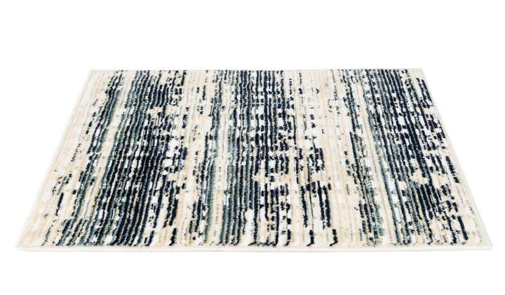 2' 3 x 2' 8 Nain Rug