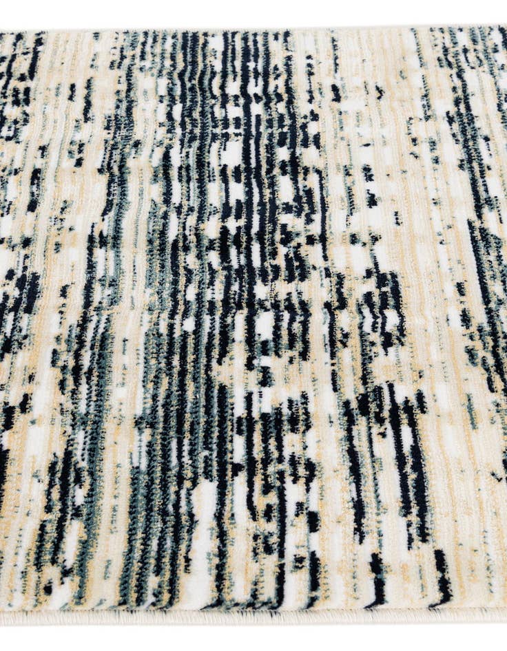 Detail image of 2' 3 x 2' 8 Nain Rug