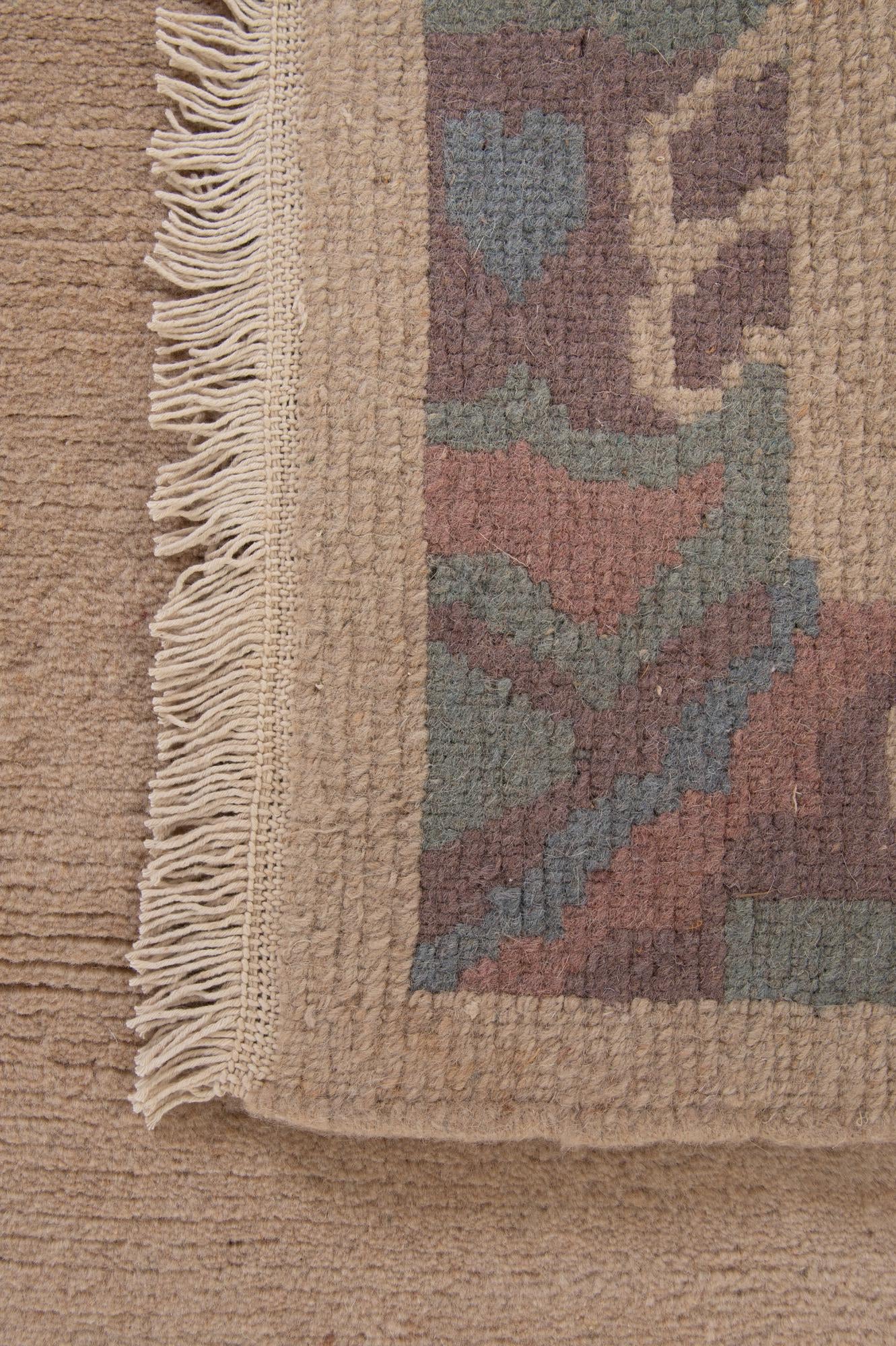 3' 11 x 5' 9 Hand Knotted Nepal Wool Rug