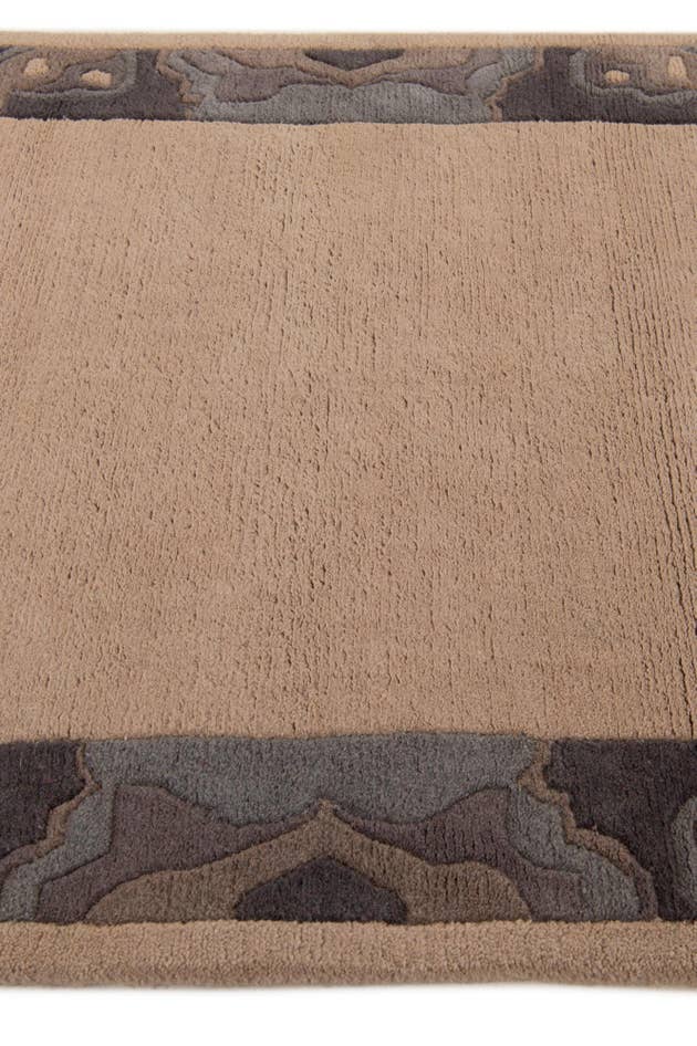 Detail image of 4' 2 x 5' 8 Hand Knotted Nepal Wool Rug