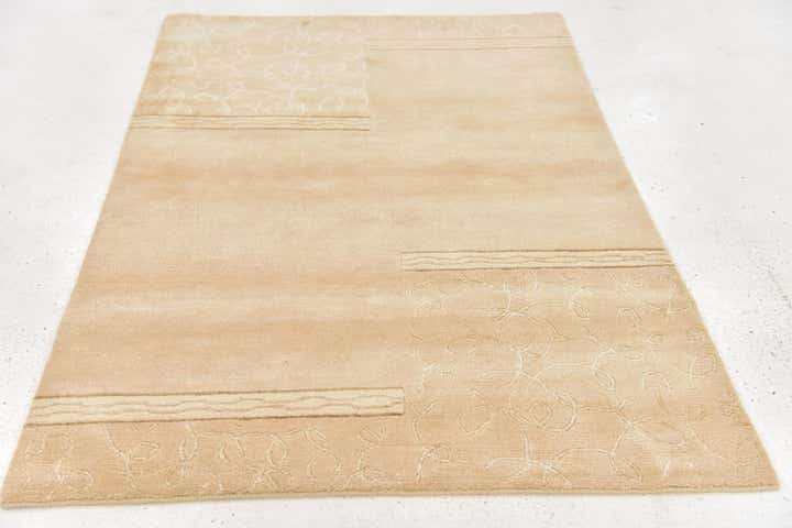 4' x 5' 8 Hand Knotted Nepal Rug