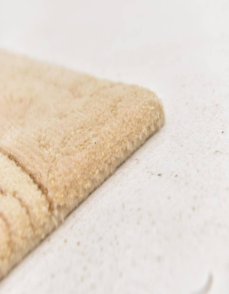 Detail image of 4' x 5' 8 Hand Knotted Nepal Rug